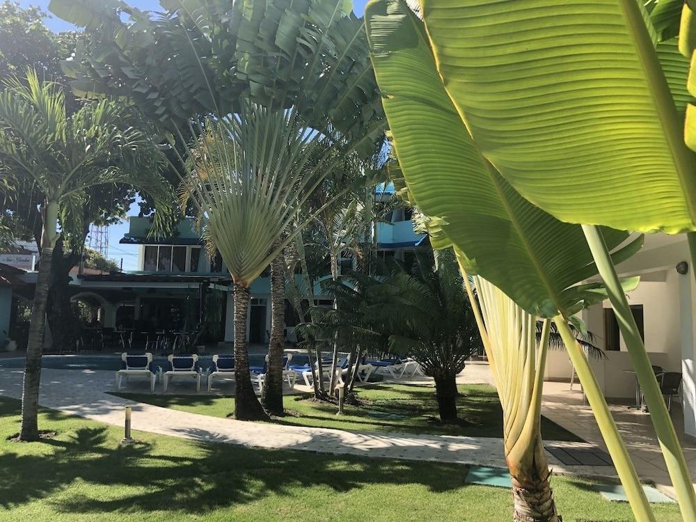 New Garden Hotel Sosúa Buitenkant foto